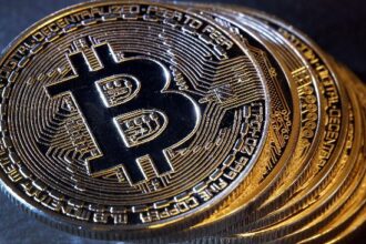 How To Price Bitcoin? BlackRock Exec Explains