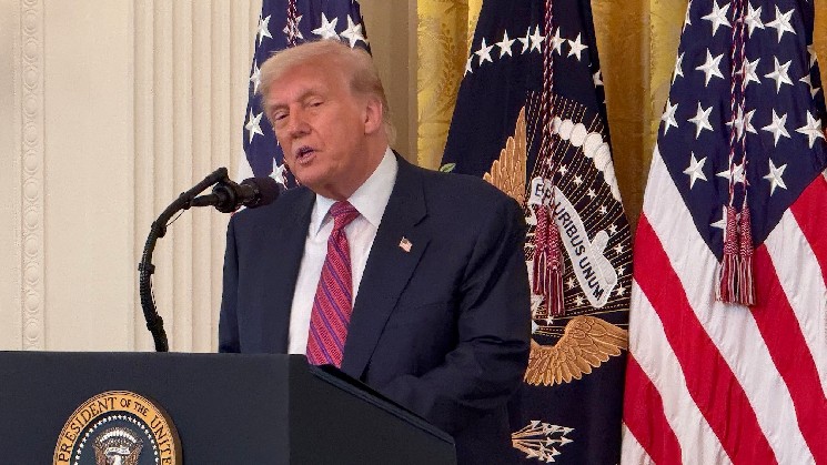 Trump Media's $2B Bitcoin Buy Challenges Halving Cycle Wisdom of BTC Peaking in 2025
