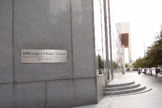Winklevoss Claims JPMorgan Halted Gemini Onboarding After Data Access Fees Criticism
