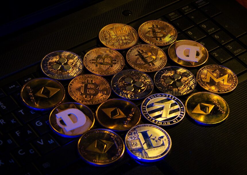 What cryptocurrencies are standing out in this Altseason and why?